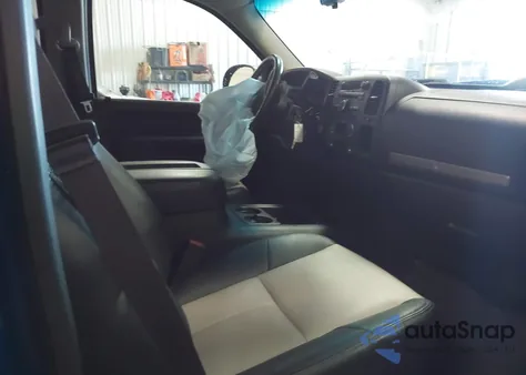 2013 Chevrolet Silverado 1500 Lt from USA, damaged, VIN 3GCPKSE78DG100844